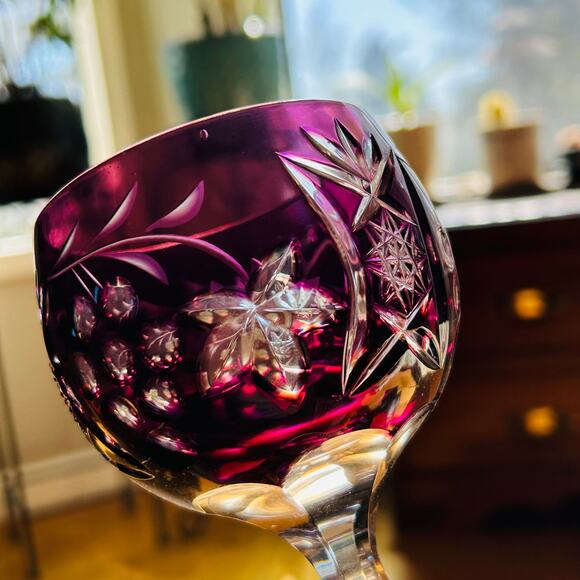 1 NACHTMAN TRAUBE AMETHYST CASED CUT TO CLEAR CRYSTAL WINE GOBLET